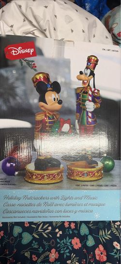 Disney Xmas decor