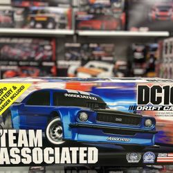 Team Associated DC10 1/10 2WD Drift Car.