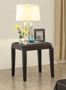 Simple Classic End Table ONLY $130! Lowest Prices Ever!