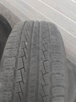 Set of 2 Pirelli scorpion tires245/50/20  used in great shape over 50% tread