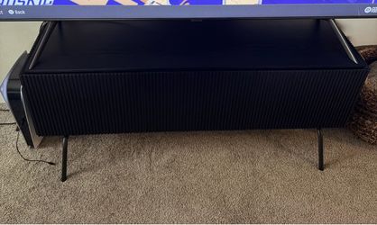 NTC  Veil TV Stand/Entertainment Center
