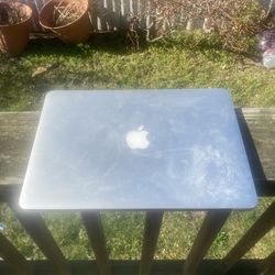 (MOTHERS DAY SALE👩)  Apple MacBook Air Laptop