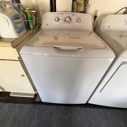 Washer Dryer Set Almost New 