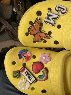 Yellow Crocs Women’s 8