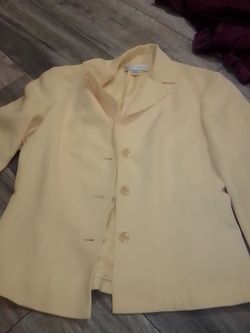 Yellow blazer