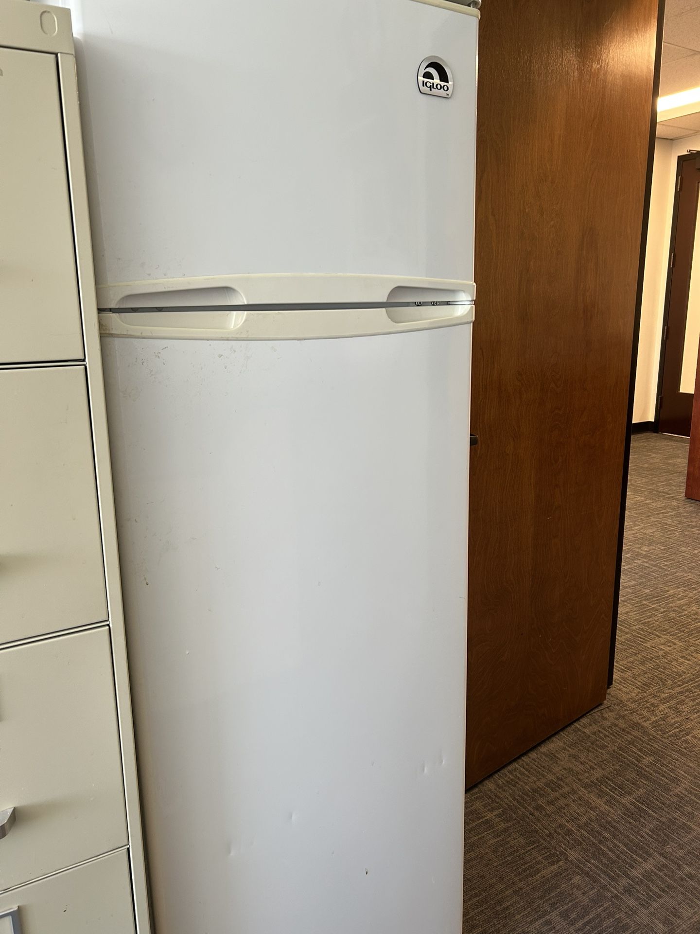 Apartment Size Refrigerator $75.00