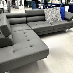 Sectional Sofa 