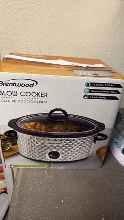 Slow cooker