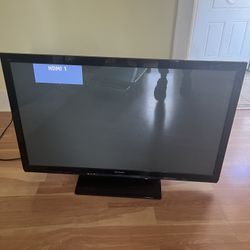 32” TV
