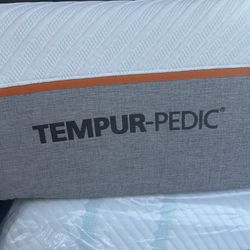 King Tempurpedic contour elite breeze as like new as it gets I can deliver or come see first   Was in guest room very little use had Mattress protecti