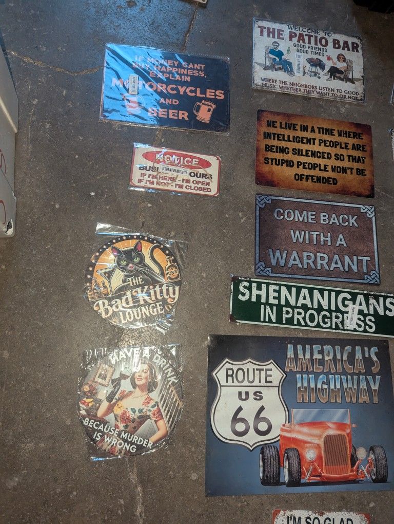 NEW METAL SiGNS