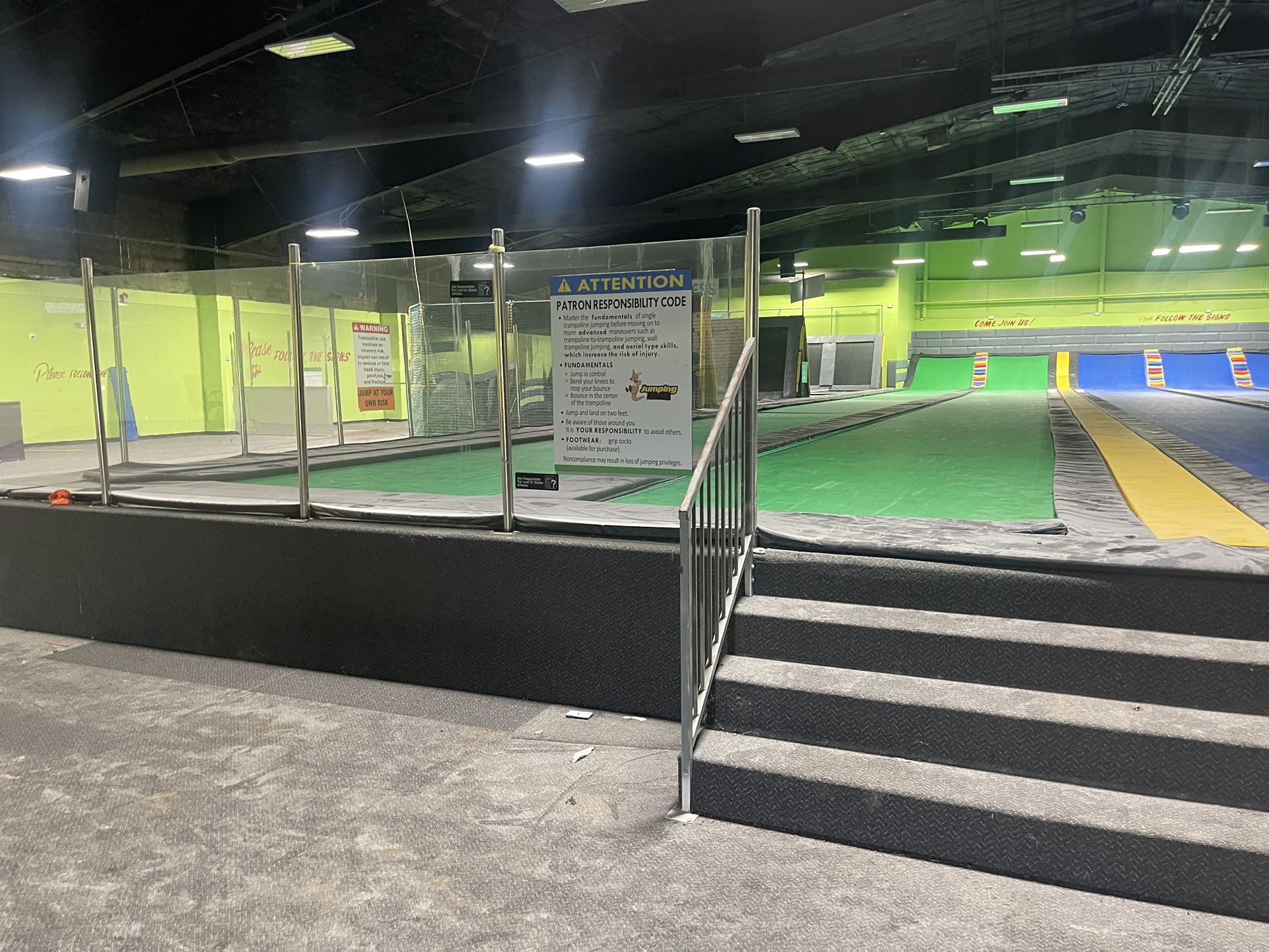 TRAMPOLINE PARK EQUIPMENT WITH JUNGLE GYM