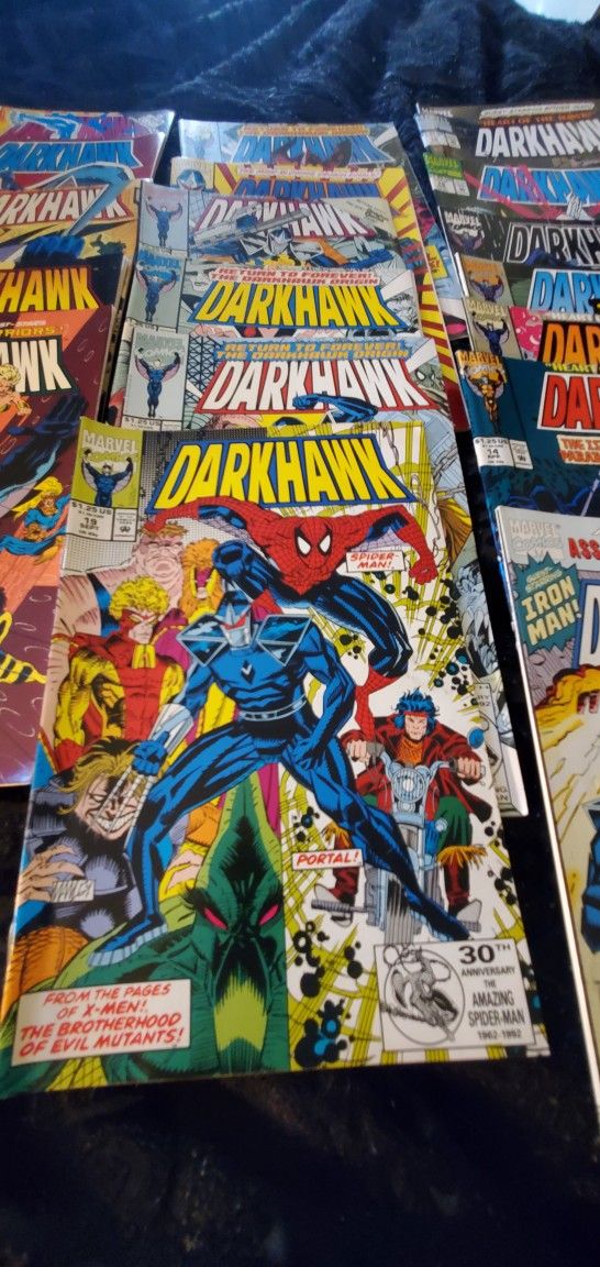 DARKHAWK COLLECTOR COMICS 1 /30