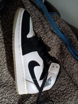 Jordan 1 mid