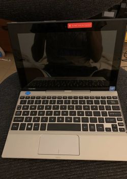 RARELY USED Toshiba Satellite Click 10