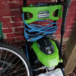 Electric Green Works Pressure Washer 