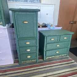 Set Green Dresser