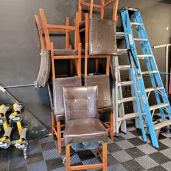 8 Chairs