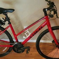  Trek FX 3 Disc Stagger Hybrid Bike Size M