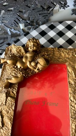 VTG Set of 2 Gold Ornate Resin Cherub Photo Frames for 3.5x5” & 2X2” Pics
