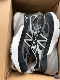 New Balance 990v6 Women’s 7.5/6Y