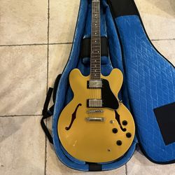 Epiphone ES335 Semi Hollow Guitar (Brand New)  w/ Reunion Blues Hardshell Case (Brand New)