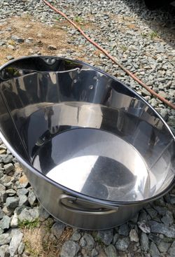Ice cooler bucket new great for special occasions and party deal