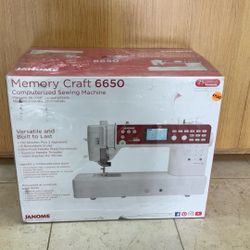 JANOME MEMORY CRAFT 6650 COMPUTERIZED SEWING MACHINE.