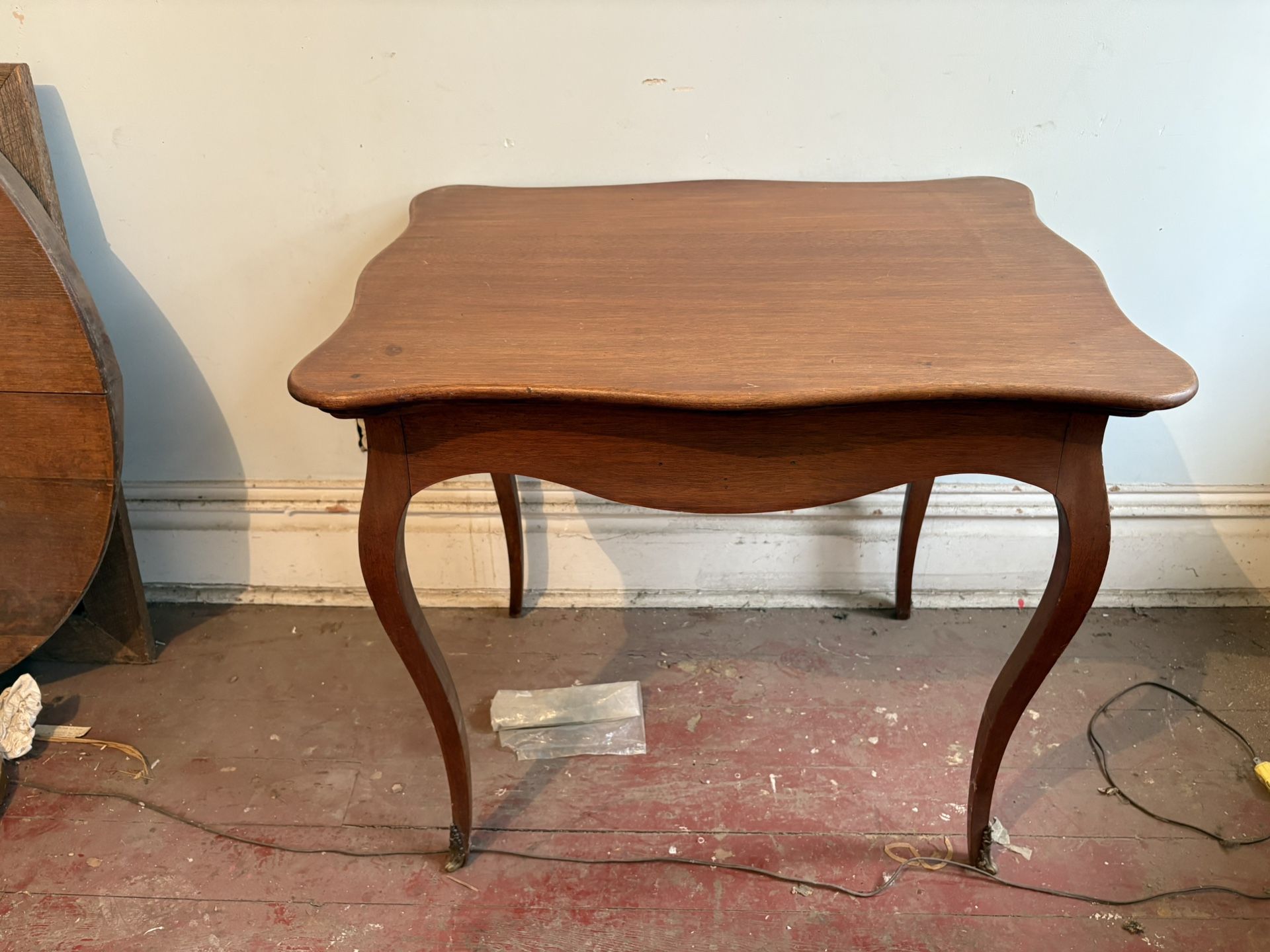 Antique. Walnut. Table
