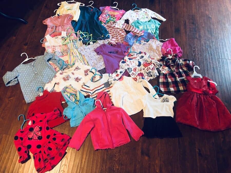 LOTS OF LITTLE GIRL CLOTHES