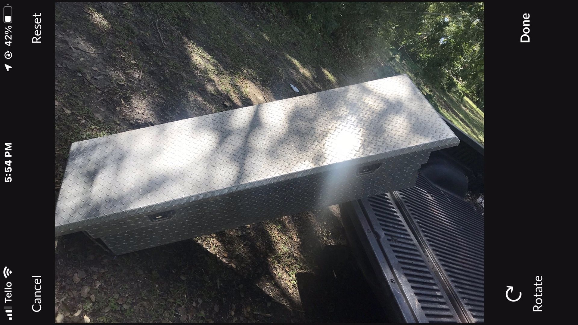 Top MODEL Truck across bed Diamond plate  single lid tool box 70” with 60” in bed keys cash only $210 