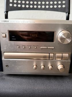 YAMAHA NATURAL SOUND CD RECEIVER CRX-E150