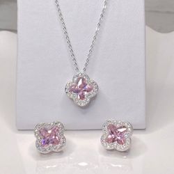 NEW Pink Crystal Clover Jewelry Set