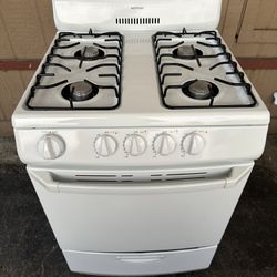 Stove Semi New 24”