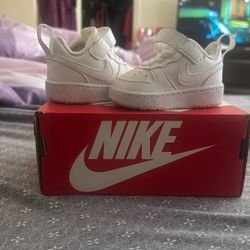 Nike (Baby Shoes)
