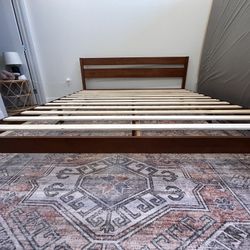 LIFEMENT Classic Wood Platform Bed Frame with Headboard, Essential, Noise Free, Under Bed Storage, No Box Spring Needed, Easy Assembly (Cherry, King (