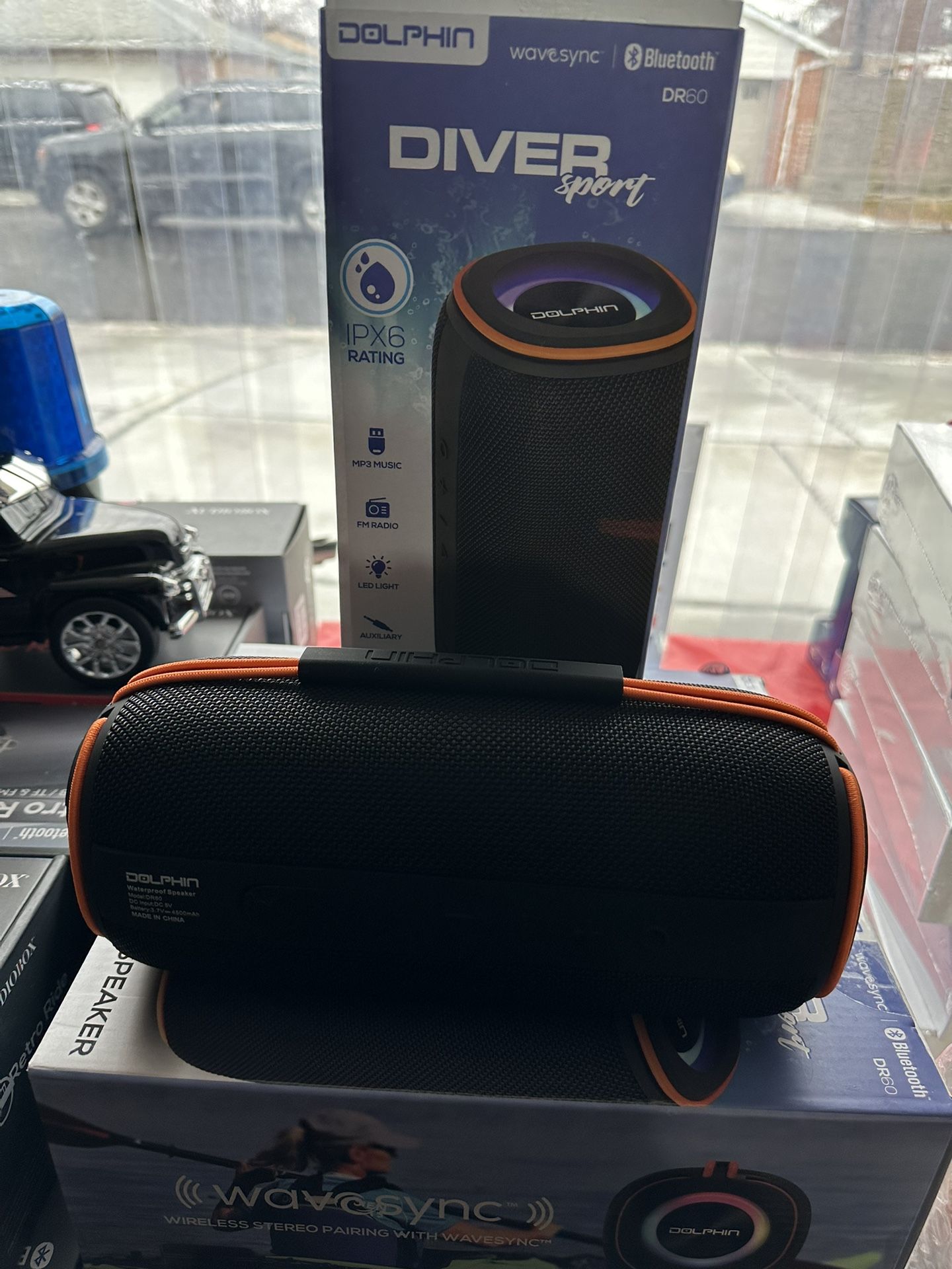 Dolphin, Waterproof Speaker