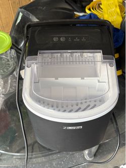 Ice maker