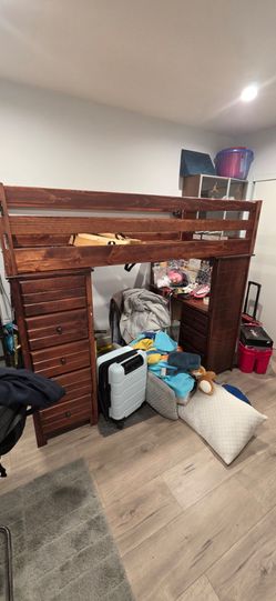 Free bunk bed