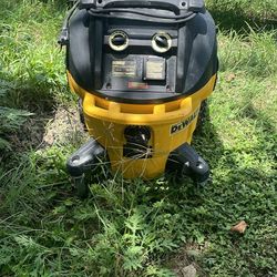Dewalt Dust Collector 
