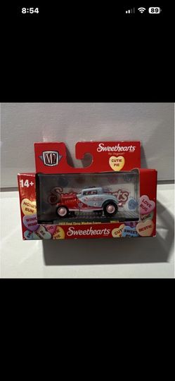 M2 Sweethearts 1932 Ford Three Window Coupe Chase