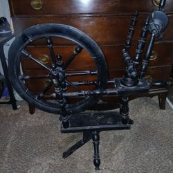 Antique Spinning Wheel