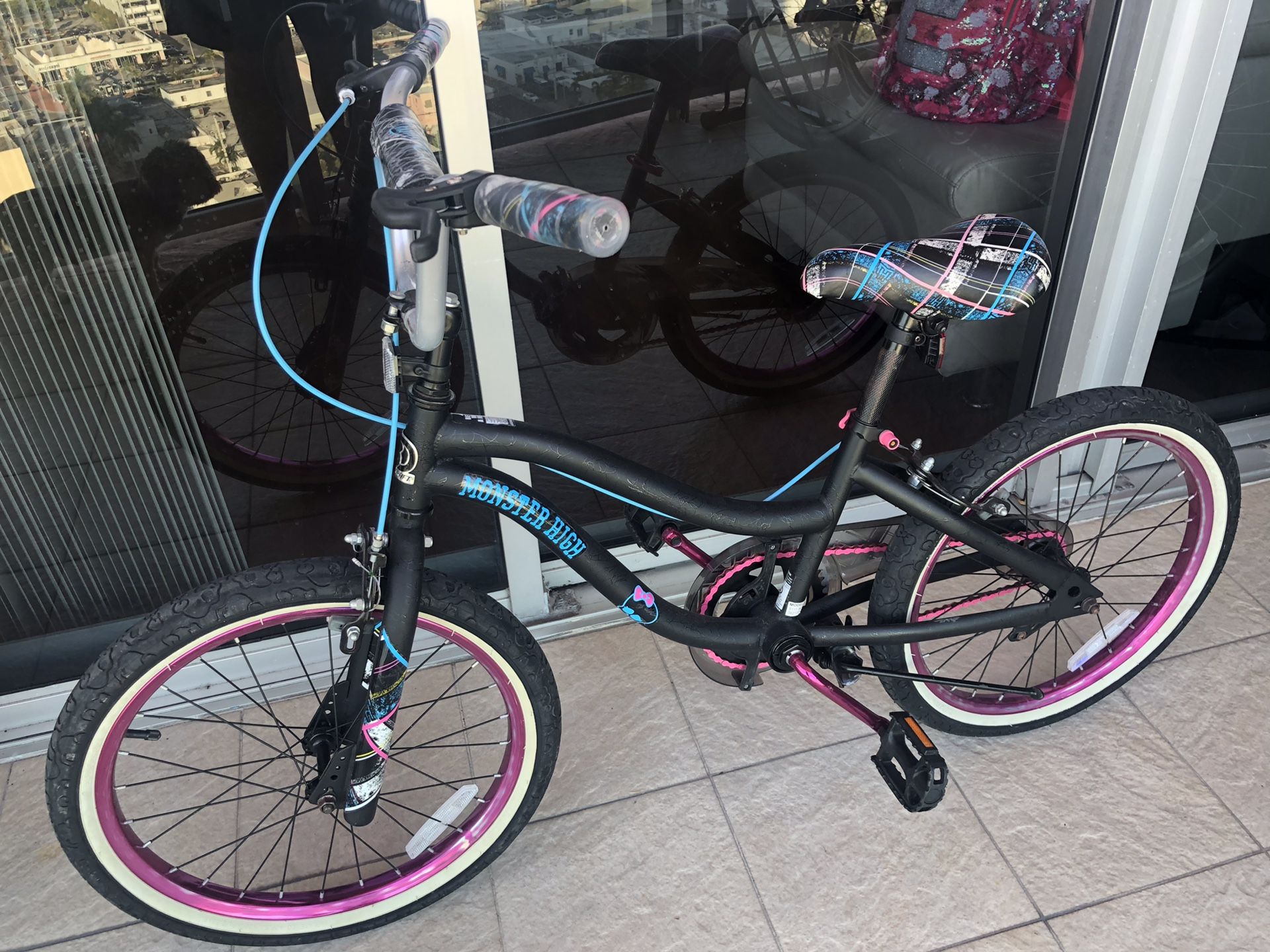 20” Monster High Girls’ Bike