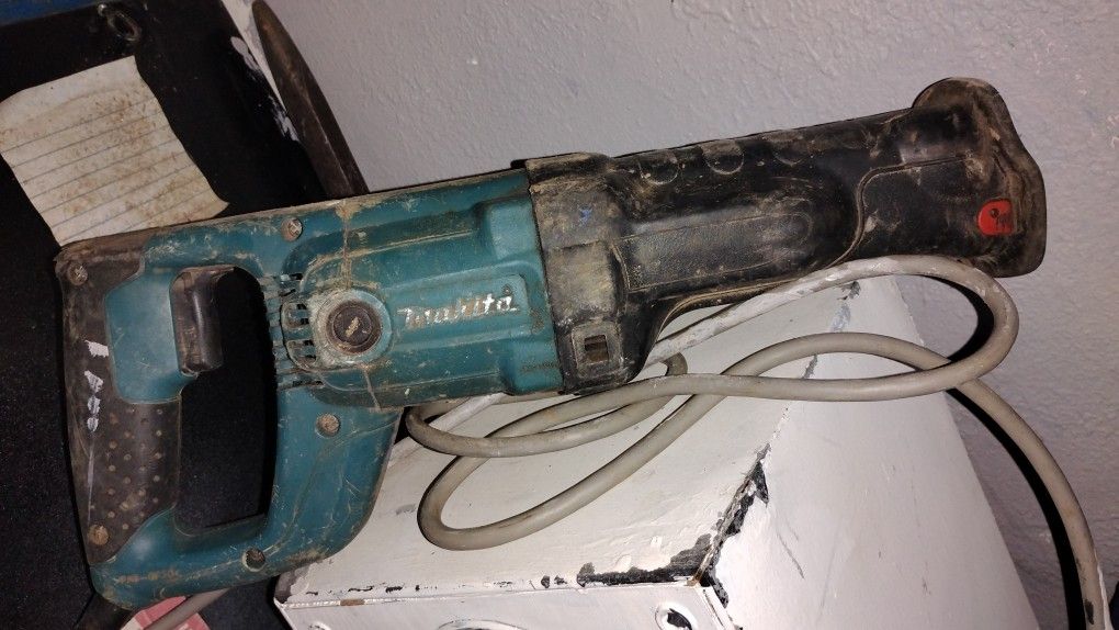 Makita Sawzall