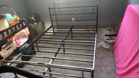 Full Bed Black Metal Bed Frame- Amazon
