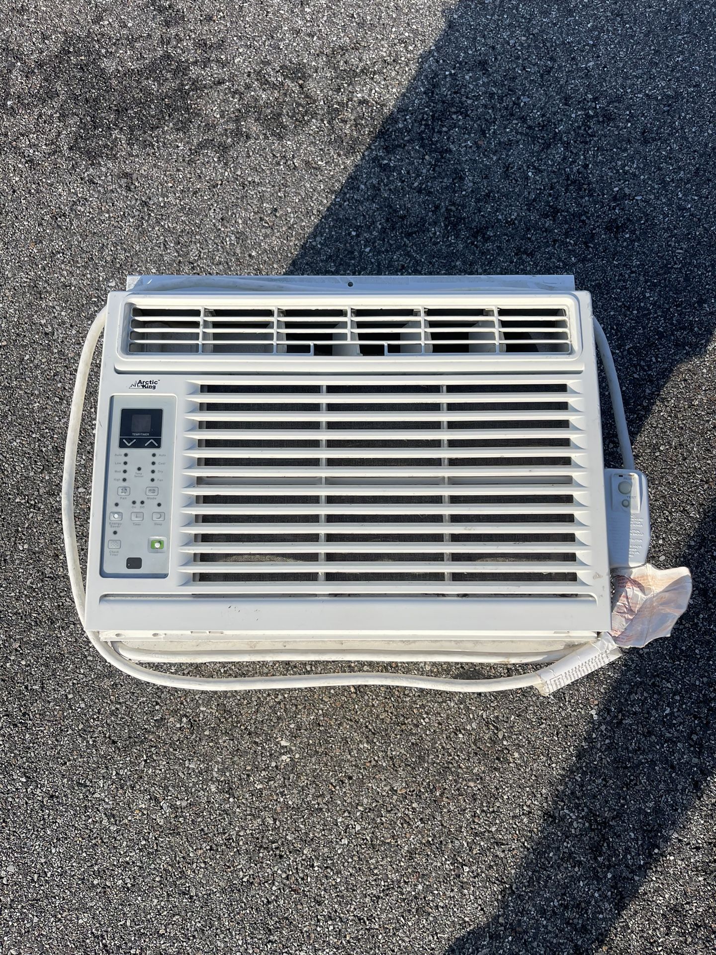 Arctic King Window Unit Excellent Condition Like New