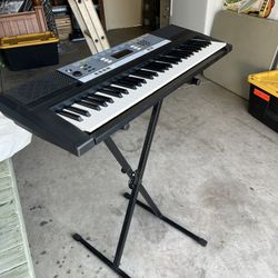 Yamaha Keyboard 