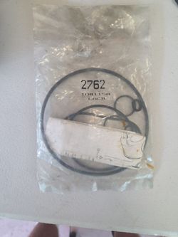 Power steering seal