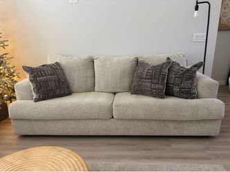 Matching Sofa and Loveseat