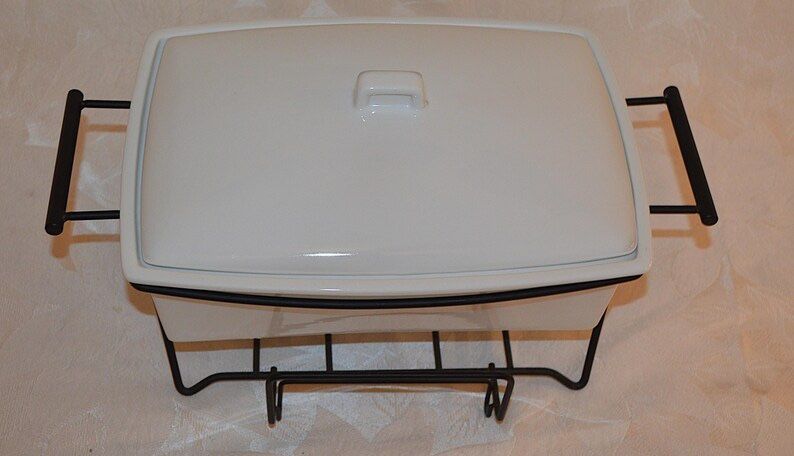 Casserole Dish And Warmer By B Smith